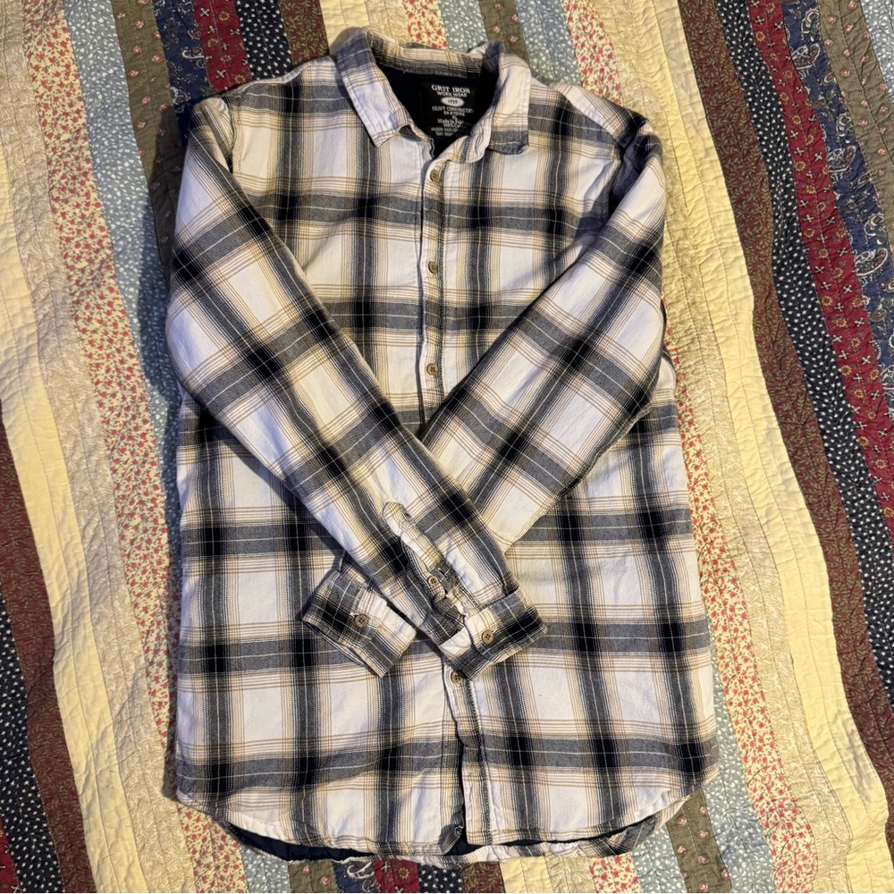 ❤️‍🔥3/$10 Or FREE BUNDLE ITEM✨ Neutral Plaid Flannel Shirt Womens XL